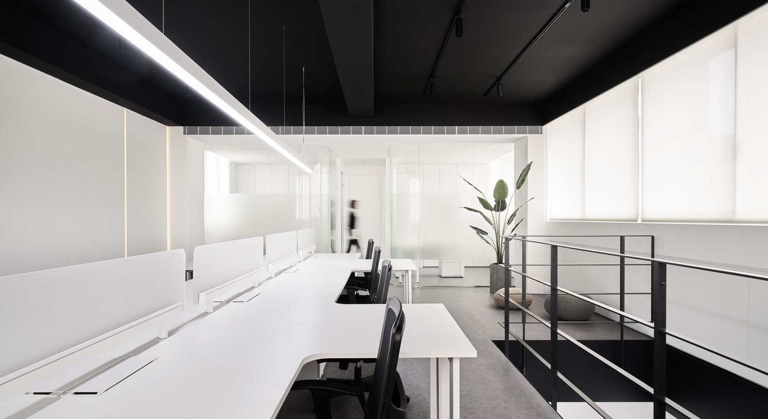 235平方米創意銷售辦公室設計