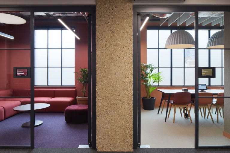 380平米營銷公司辦公室裝修設計