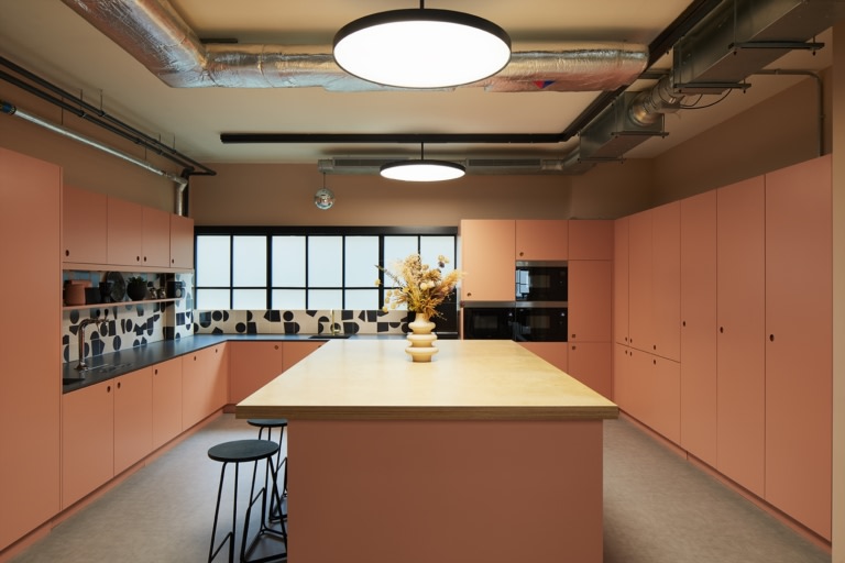 380平米營銷公司辦公室裝修設計