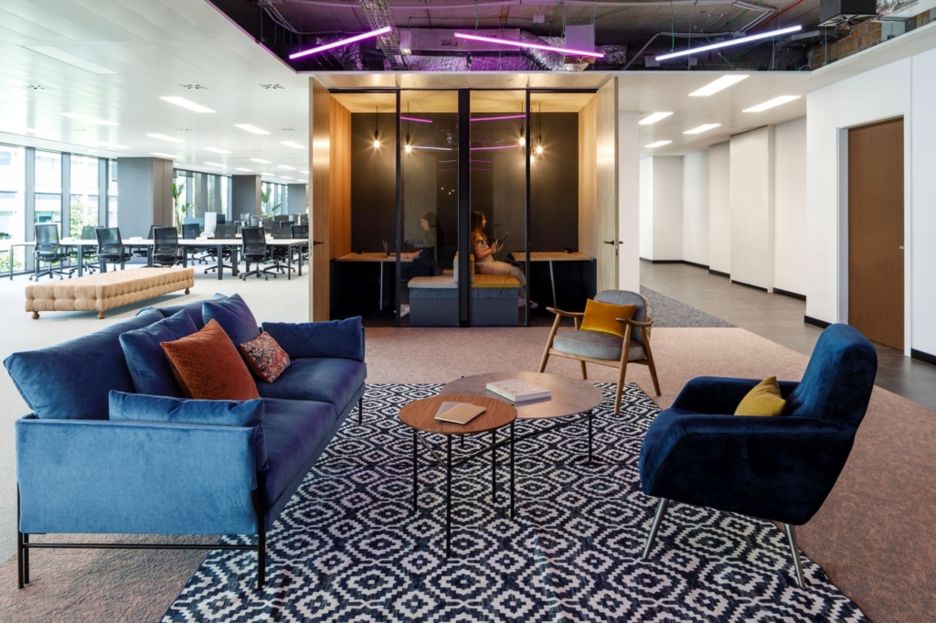 850平米金融公司辦公室裝修設(shè)計(jì)