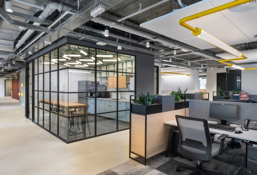 300平米制造公司辦公室裝修設計