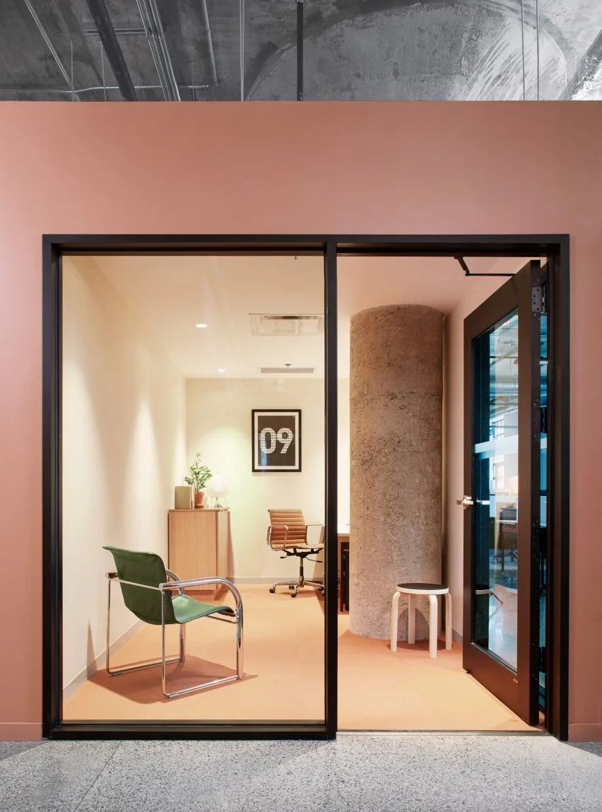 700平米營銷公司辦公室設計