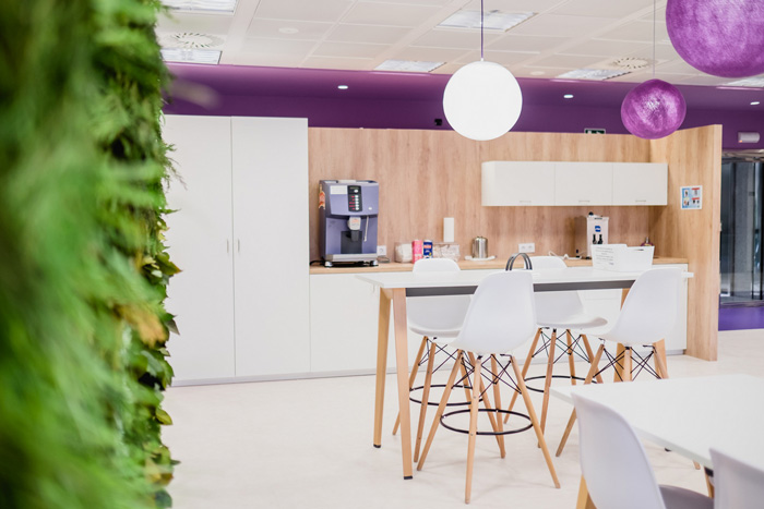 700平米食品公司辦公室裝修設計效果圖