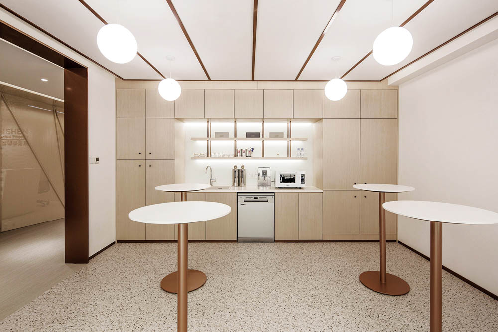 650平米商務公司辦公室裝修設計