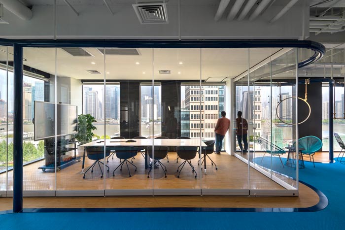 320平米旅行社辦公室設計