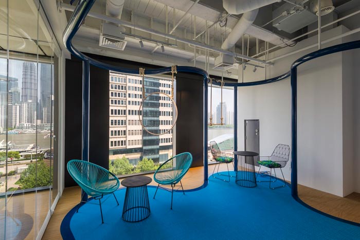 320平米旅行社辦公室設計