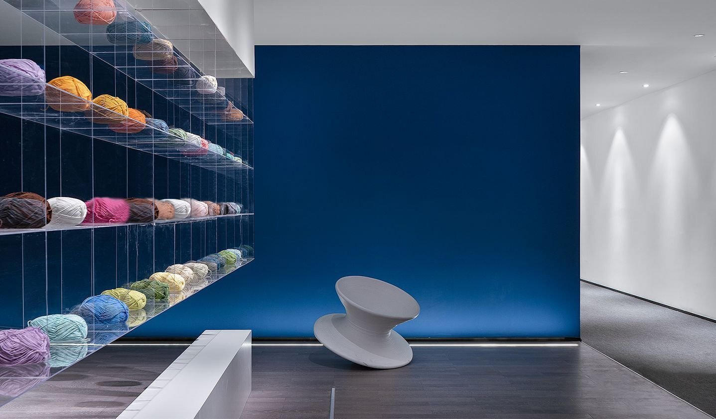 450平米鄭州服裝公司辦公室裝修設(shè)計