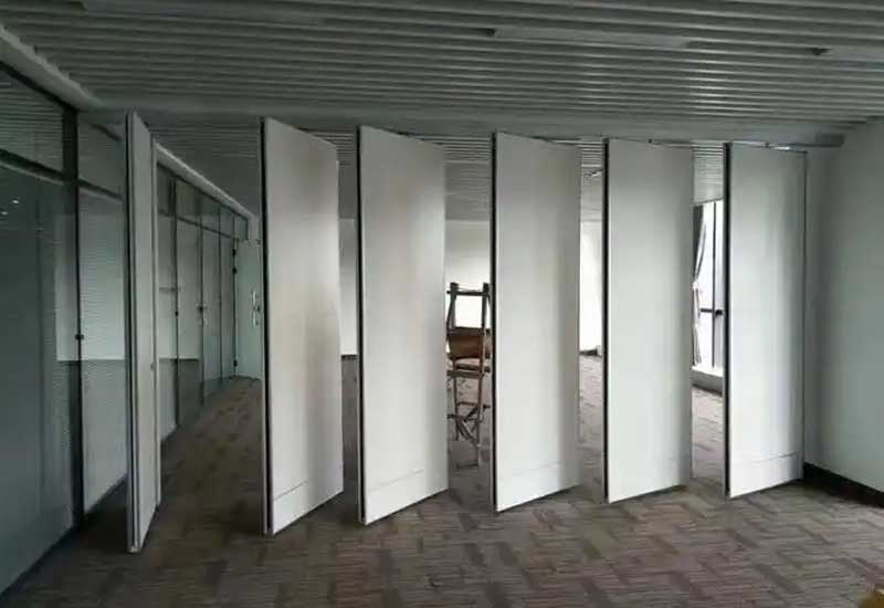 鄭州雙拼辦公室中間隔斷不承重？輕鋼龍骨石膏板方案